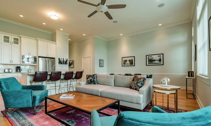 Ravenswood Apartamento | 3 dormitorios / 2 baños condominio de lujo Andersonville