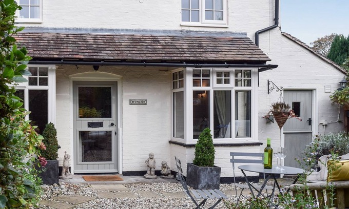 Snitterfield Cabaña | Alojamiento de 3 habitaciones en Snitterfield, cerca de Stratford-upon-Avon