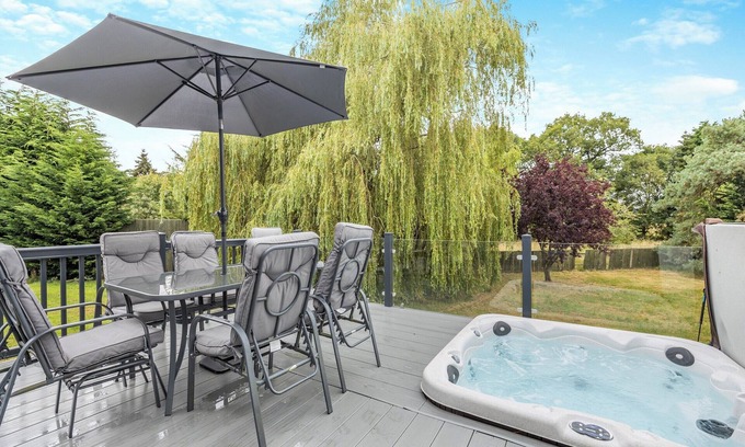 Woodhall Spa Cabaña | 3 bedroom accommodation in Edlington Moor