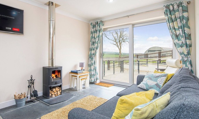 Llanfyrnach Cabaña | Alojamiento de 3 habitaciones en Cilrhedyn, near Newcastle Emlyn