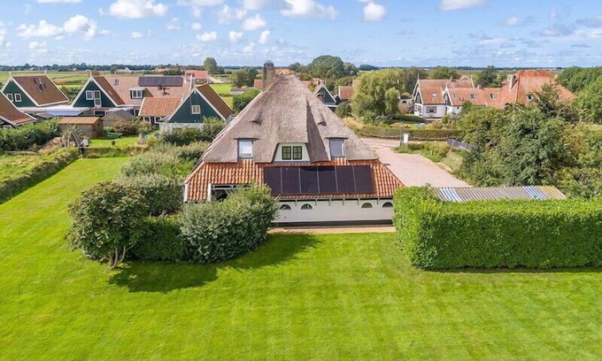 Oosterend Casa | 3 bedroom accommodation in Oosterend