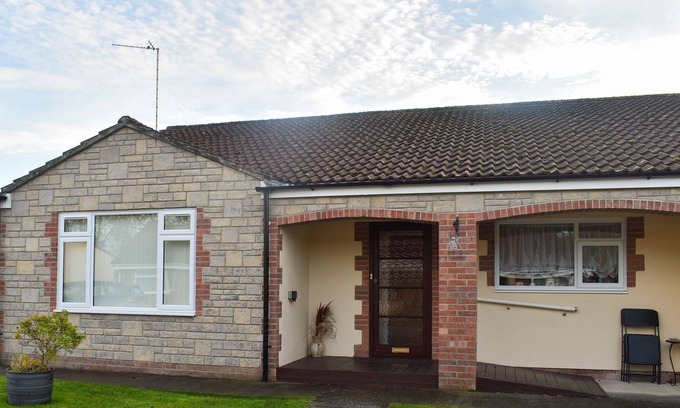 Burtle Cabaña | 3 bedroom accommodation in Burtle