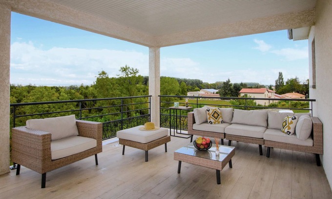 Moras-en-Valloire Casa | 3 bedroom amazing home in Moras-en-Valloire