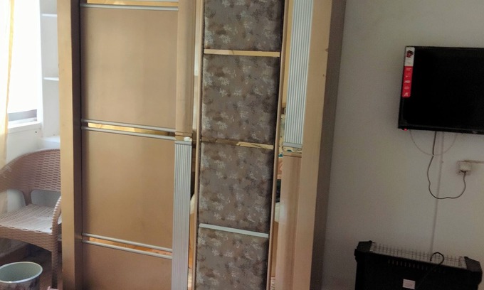 Old Cairo Apartamento | 3-bedroom apartment in fabulous Cairo Governorate with AC, WiFi
