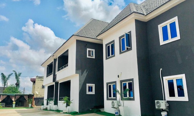 Enugu Apartamento | 3 bedroom apartment furnished Mjhomes