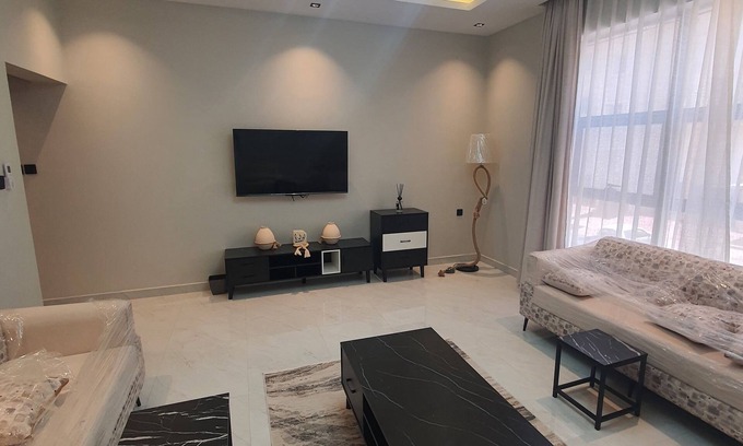 Abha Apartamento | 3-bedroom apartment in - Abha /Un piso en Abha - Arabia Saudí- Hablamos español.