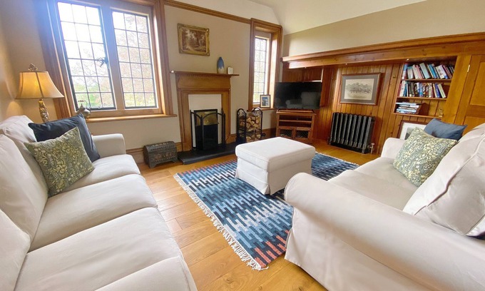 Warwick Apartamento | 3 Bedroom Apartment Sleeps 6 in Large Country Manor House