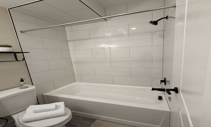 Downingtown Apartamento | 3-bedroom apartment in lovely Downingtown with AC