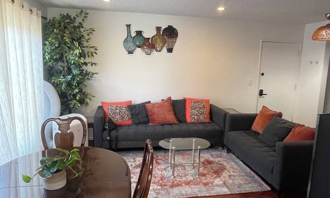 North Redondo Apartamento | 3-Bedroom Apt - Heart of Redondo Beach. Near LAX/Northrup/Hospital/Forum/Sofi