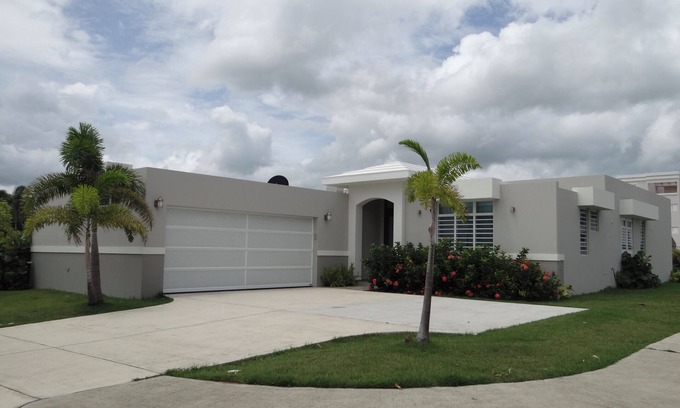 Rio Grande Casa | 3 Bedroom Beach House in delightful Rio Grande with AC, WiFi