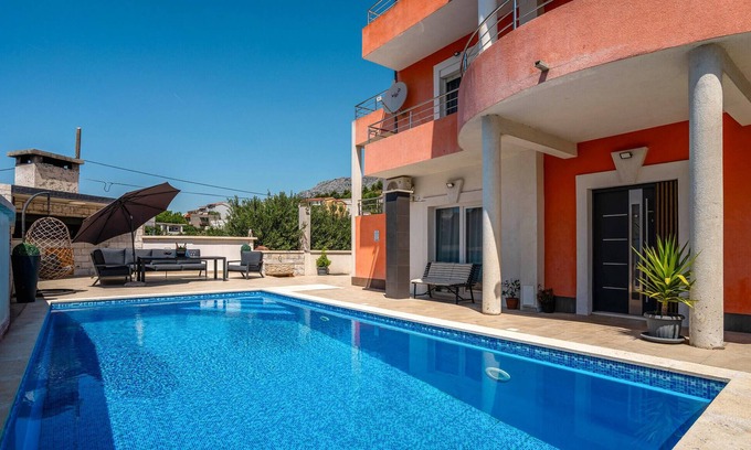 Solin Apartamento | Hermoso apartamento de 3 dormitorios en.