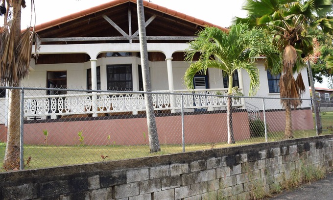 Arthurs Seat Casa | 3 Bedroom bunglow + 2Bedroom house adjacent to each other.