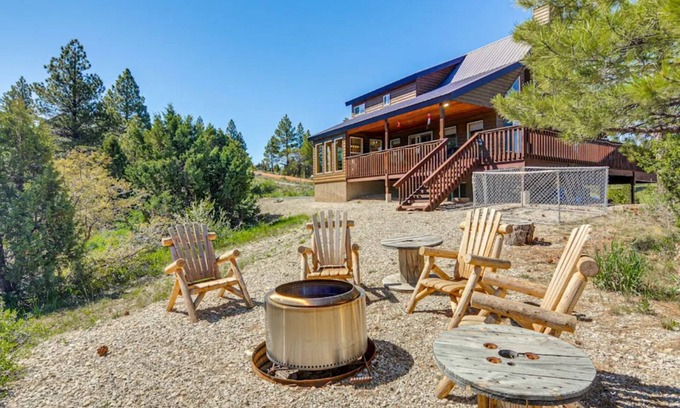 Long Valley Junction Cabina | 3-bedroom Cabin Duck Creek, Trailer Parking, AC, Car Charger