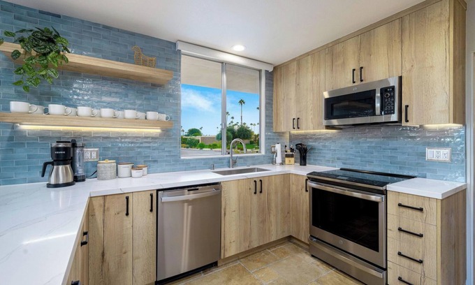 Indian Wells Condominio | 3-bedroom condo in delightful Indian Wells with AC, WiFi