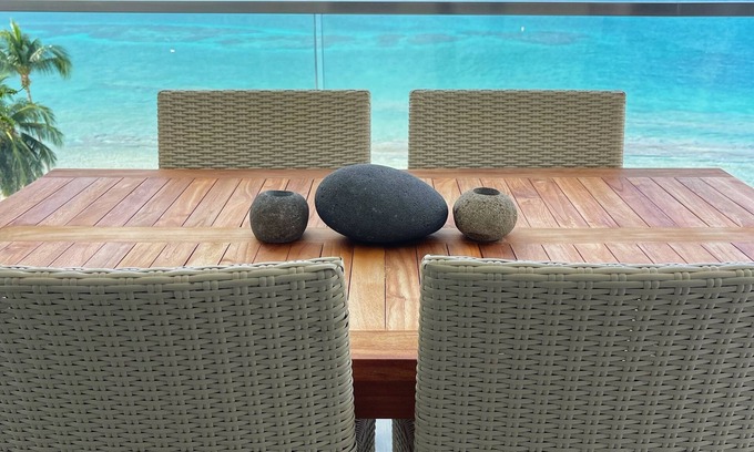 Seven Mile Beach Condominio | 3-Bedroom Condo with ocean view in Grand Cayman