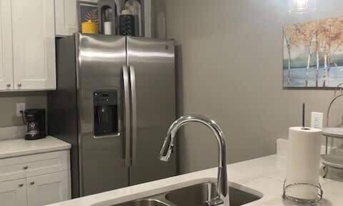 Bettendorf Condominio | 3 Bedroom Condo with a King bed in Bettendorf