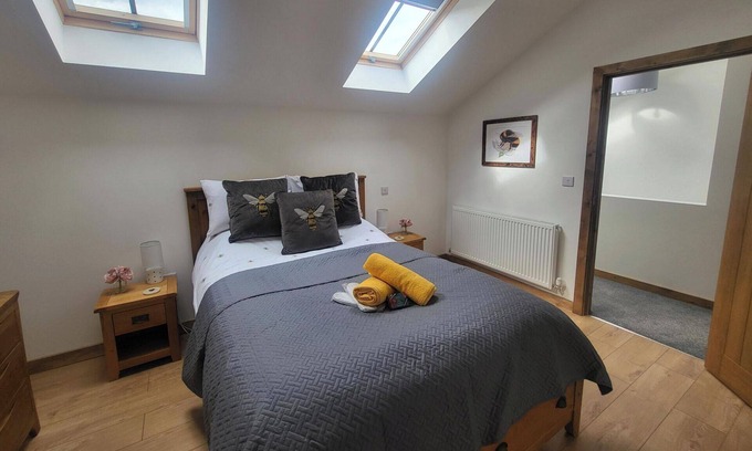 Honiton Cabaña | 3 Bedroom Cottage - Hot Tub,