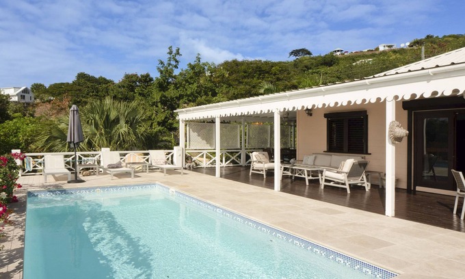 Runaway Bay Casa | 3 Bedroom Detached Villa with Fabulous Sea View and Private Pool