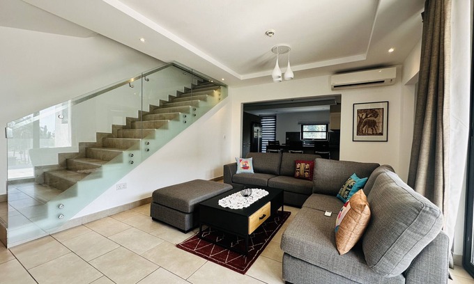 Labone Casa | 3 Bedroom Duplex in Labone with a rooftop pool