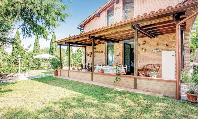 Sovicille Casa | Hermosa casa de 3 habitaciones en.