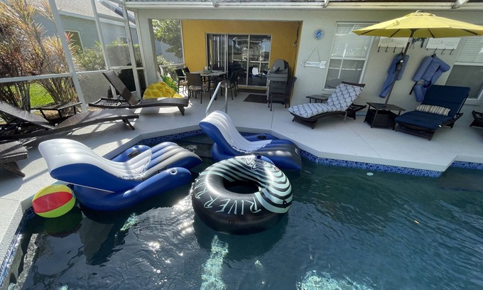 Imperial Lakewood's Casa | Villa de 3 dormitorios con piscina cerrada ubicada en el hoyo 16 de golf