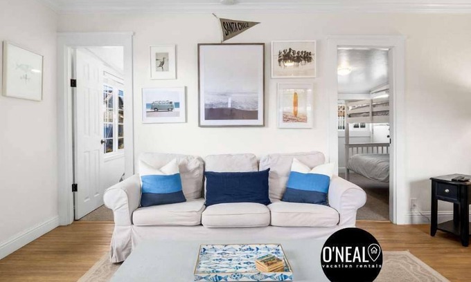 Eastside Santa Cruz Casa | 3 Bedroom Home Near Twin Lakes Beach