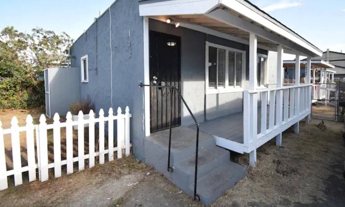 Logan Heights Casa | 3 Bedroom House, Close to the Bay, San Diego