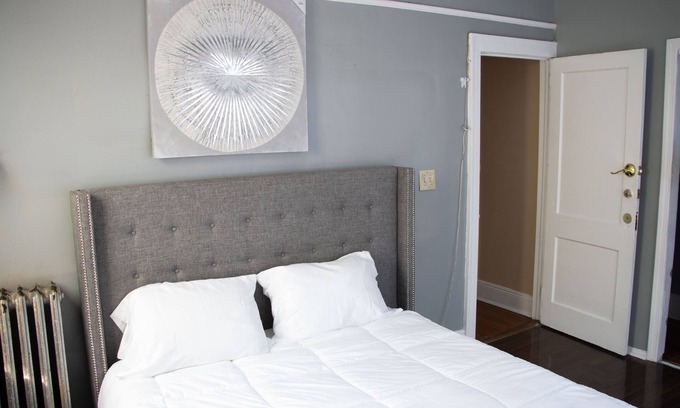 Queens Casa | 3 bedroom House-Full Kitchen & Bathroom, Livingroom & Dining Room