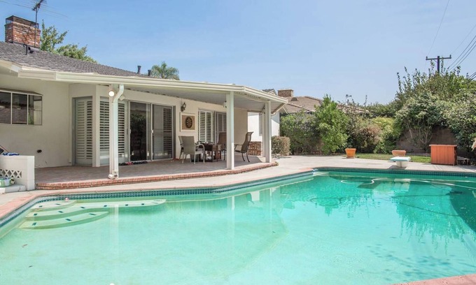 Arcadia Casa | 3-bedroom house in charming Arcadia with pool