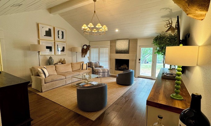 Lost Creek Casa | 3-bedroom house in cool Austin with WiFi, AC. Enjoy your stay