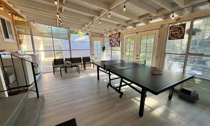 Sequoyah Casa | 3-bedroom house in welcoming California with WiFi, fitness room
