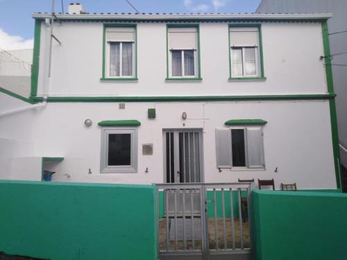 Corme Porto Casa | 3 bedroom house near beach lighthouse hiking trail
