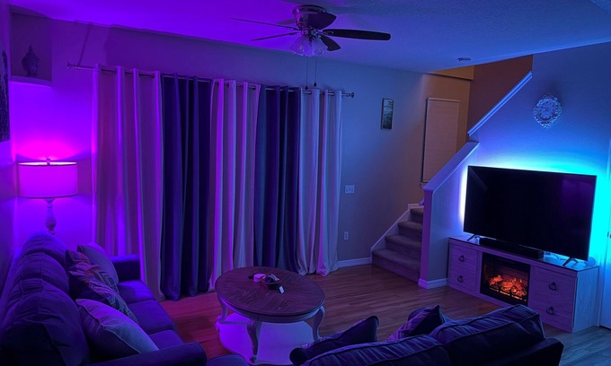 Windwood Bay Casa | 3-bedroom II Vacation Home Near Disney!