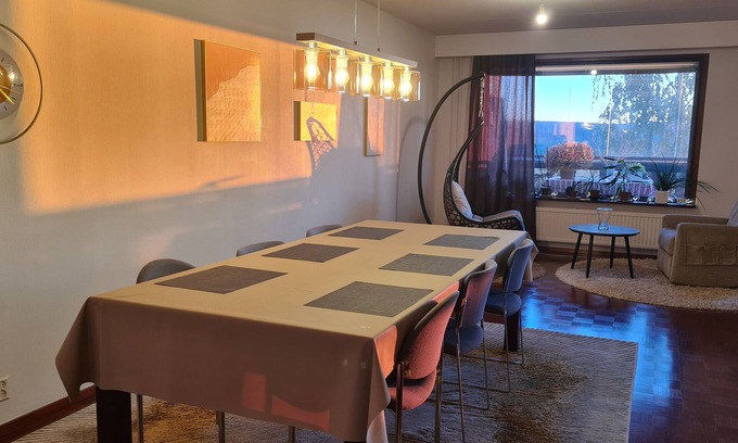 Lahti Apartamento | 3-bedroom lake view apartment, forest next to the back yard. Close to center.