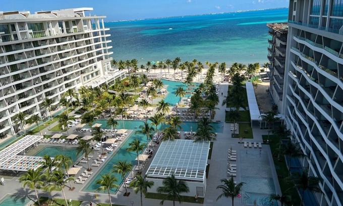 Cancun Complejo | 3 bedroom luxury oceanfront penthouse at the stunning garza Blanca Cancun.