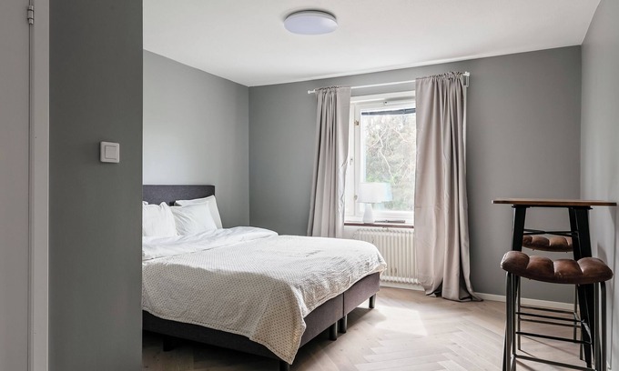 Bandhagen Apartamento | 3 Bedroom Newly Renovated City Apartment