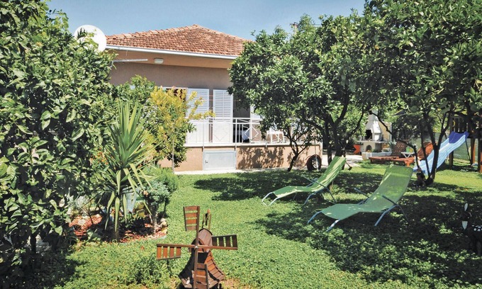 Seget Vranjica Casa | Bonita casa de 3 dormitorios en Seget.
