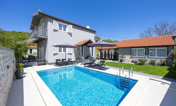 Citluk Casa | Bonita casa de 3 habitaciones en Lucane