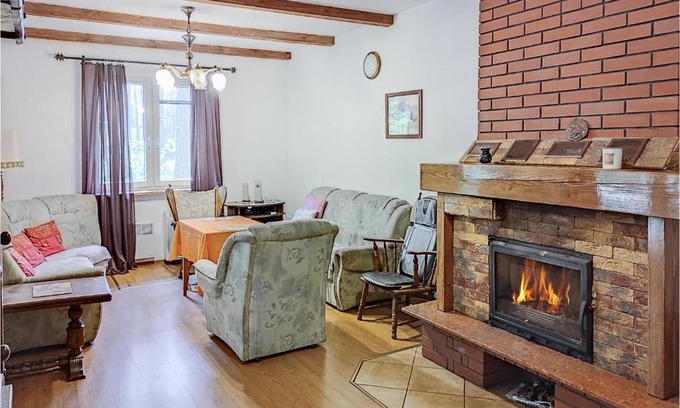 Karniewek Casa | 3 Bedroom Nice Home In Popowo