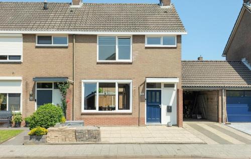 Oost-Souburg Casa | 3 Bedroom Nice Home In Oost-Souburg