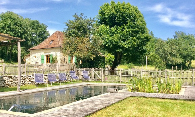 Lachapelle-Auzac Casa | 3 bedroom private vacation home in lachapelle-auzac