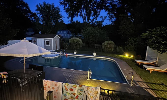 Burnt Hills Casa | 3 Bedroom Ranch with private inground pool just 12 mi. from SPAC and racetrack
