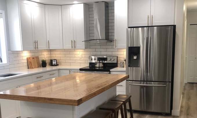 Central Okanagan Casa | 3 bedroom renovated main floor