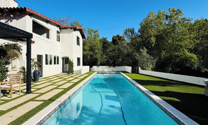 San Luis Obispo Casa | 3 Bedroom Spanish Style Ranch Retreat with Pool