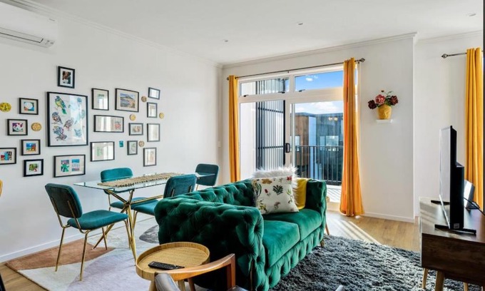 Hobsonville Casa | 3 Bedroom Stunner in Hobsonville - WiFi - Netflix