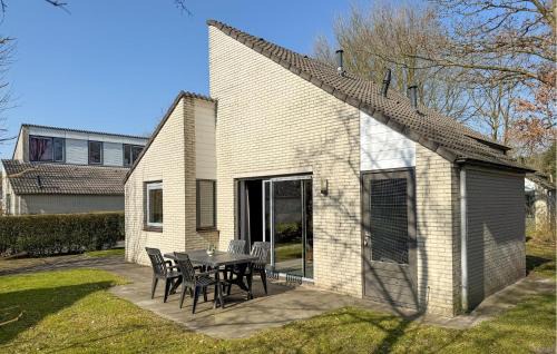 Hoeven Casa | 3 Bedroom Stunning Home In Hoeven