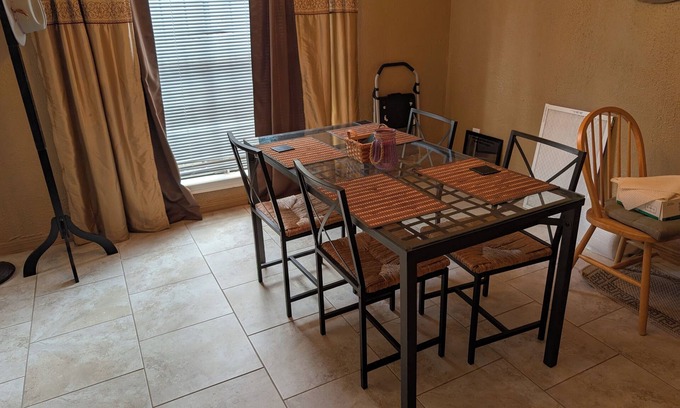 Quail Valley Casa | 3-bedroom townhome in soothing Missouri City with AC.
