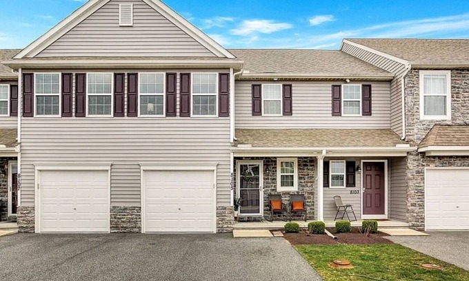 Harrisburg Casa | 3-bedroom townhome in Harrisburg, 10 mins from Hershey Park