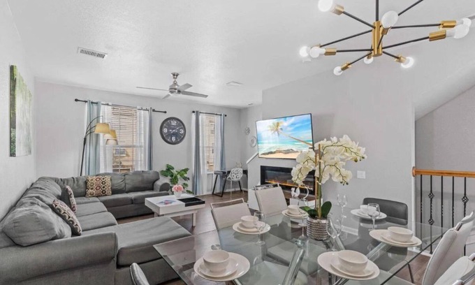 Florida Central Atlantic Coast Casa | 3-Bedroom Townhouse at Vista Cay Resort