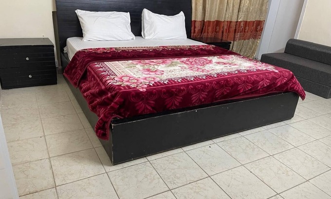 Islamabad Casa | 3-bedroom upper portion of one kanal house in Islamabad with AC, WiFi.